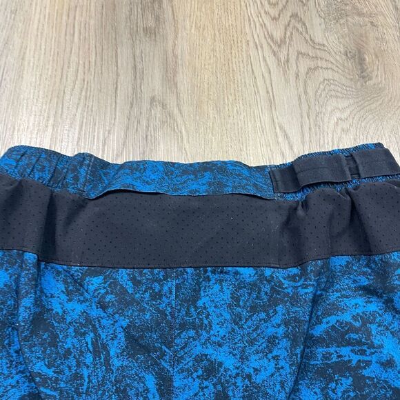 Lululemon Shorts Womens Medium Blue Running Lining Athletic Training - Picture 6 of 11